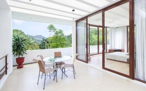 Lee más sobre el artículo Ventajas de usar puertas correderas en espacios interiores