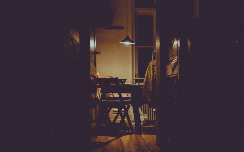 Lee más sobre el artículo ¿Cómo instalar tiras LED bajo los muebles de la cocina?