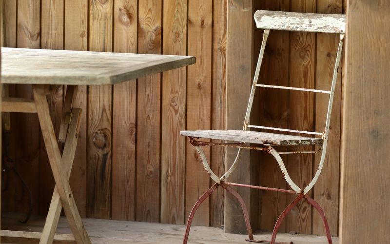 Lee más sobre el artículo ¿Cómo proteger los muebles de madera del sol?