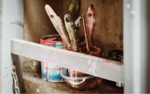 Lee más sobre el artículo ¿Cómo elegir la mejor pintura para los muebles de madera?